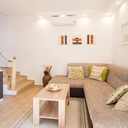 Ivana * Sveti Vid-Miholjice